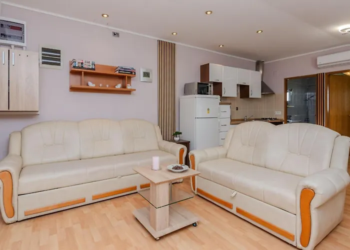 Jozef 3 By Interhome *