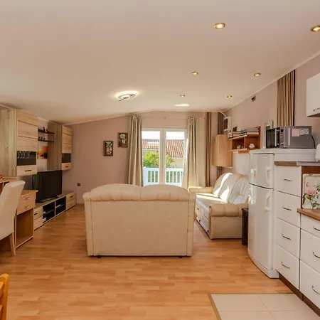 Appartement Jozef 3 By Interhome